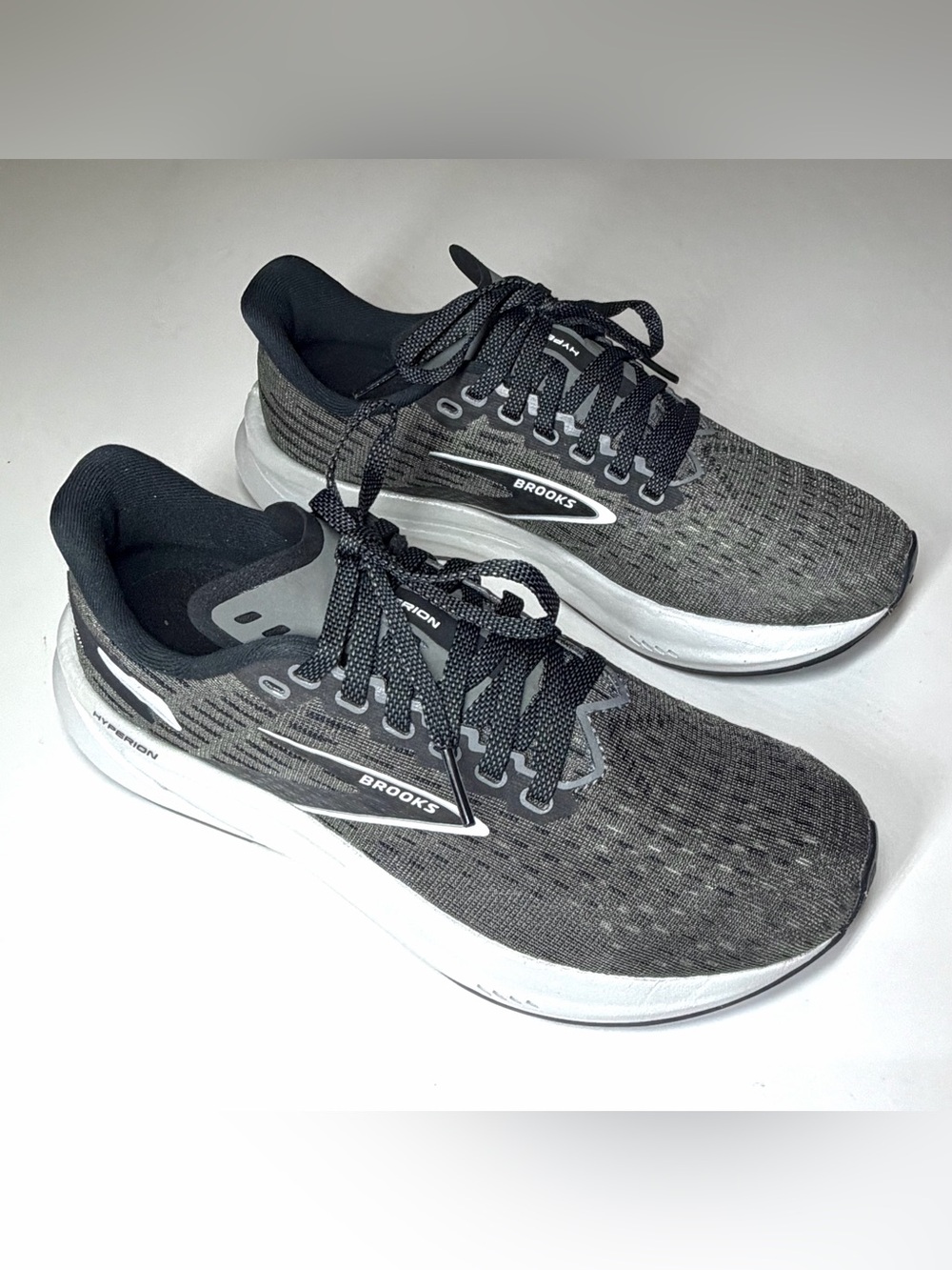 Brooks Women’s Hyperion Athletic Running Shoes Size- 7 Medium - Picture 5 of 8